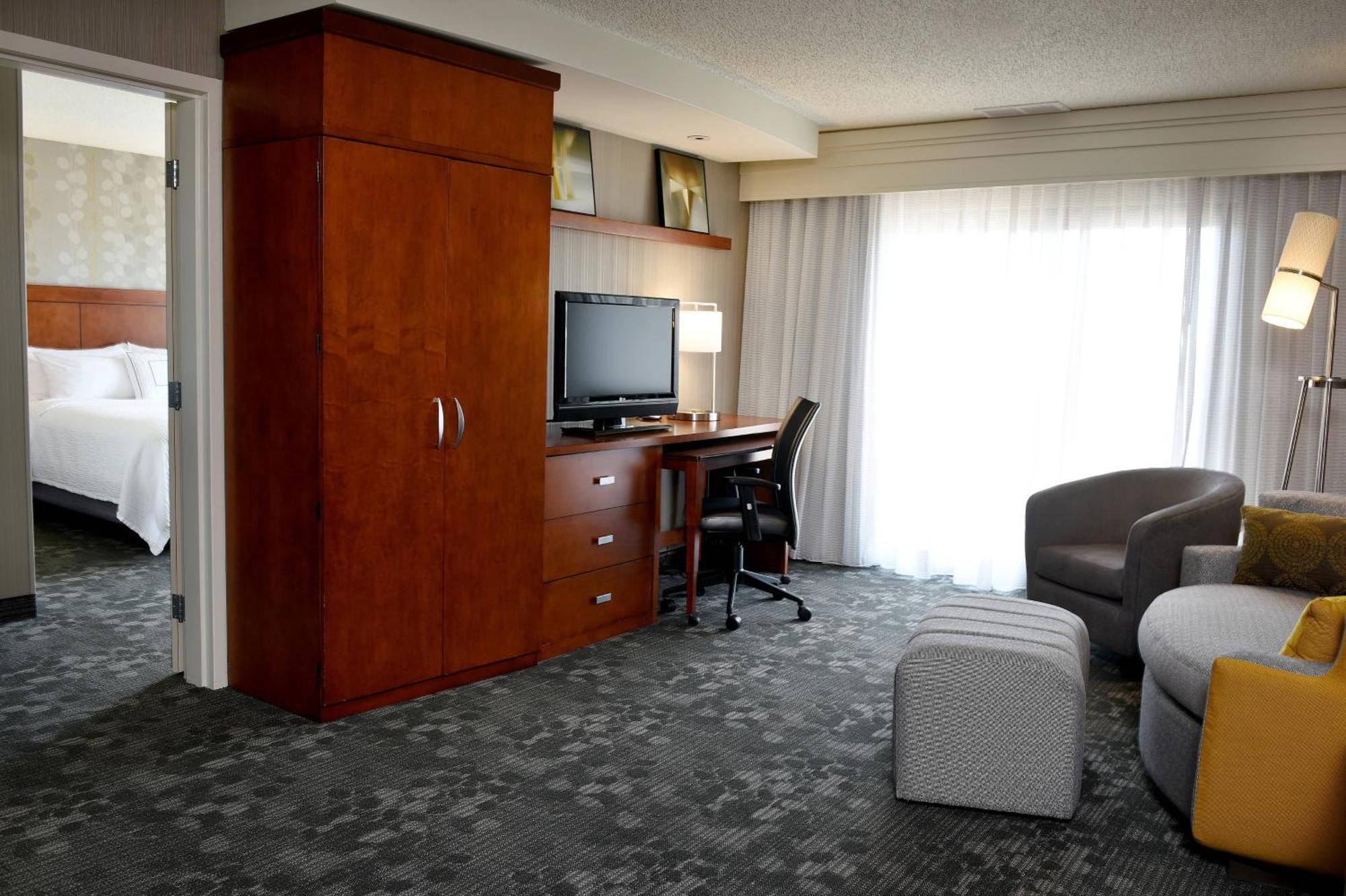 Courtyard By Marriott Sioux Falls Exterior foto
